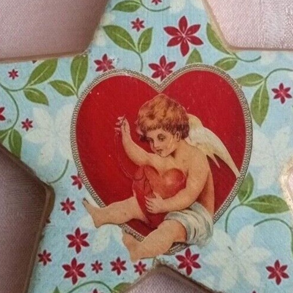 ♥️ Hanging Cupid Mending Heart Wood Star   Hand Made Valentine's Day - Picture 4 of 4